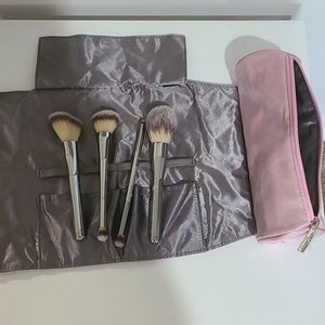 IT Cosmetics brush set